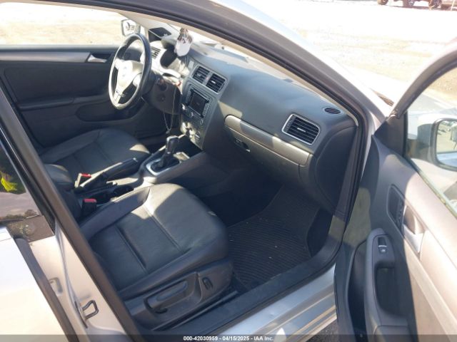 3VWLL7AJ2EM359341 Volkswagen Jetta 2.0l Tdi