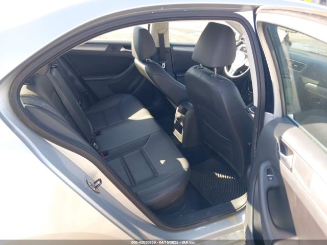 3VWLL7AJ2EM359341 Volkswagen Jetta 2.0l Tdi