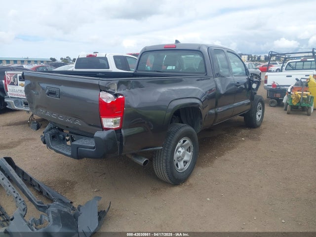 5TFRX5GN8HX085139 Toyota Tacoma Sr