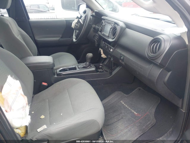 5TFRX5GN8HX085139 Toyota Tacoma Sr