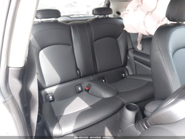 WMWXR3C09M2N96671 Mini Hardtop Cooper