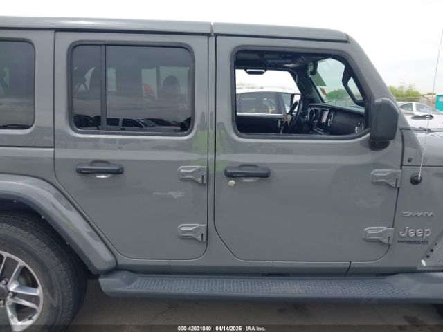 1C4HJXEG8NW105243 Jeep Wrangler Unlimited Sahara 4x4