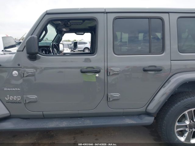 1C4HJXEG8NW105243 Jeep Wrangler Unlimited Sahara 4x4