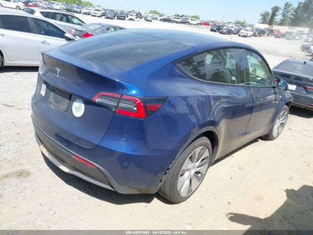 5YJYGDED8MF116359 Tesla Model Y Standard Range Rear-wheel Drive