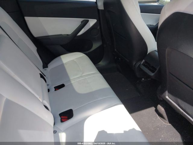 5YJYGDED8MF116359 Tesla Model Y Standard Range Rear-wheel Drive