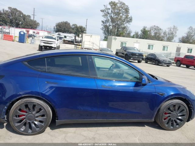 7SAYGDEF1NF538544 Tesla Model Y Performance Dual Motor All-wheel Drive