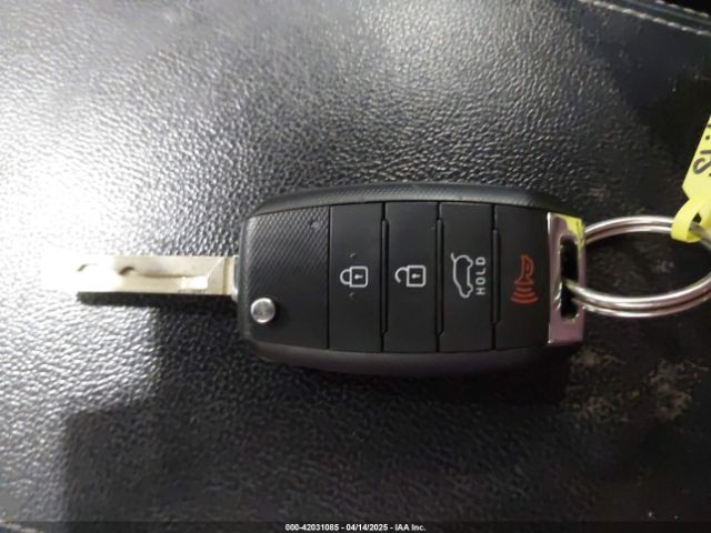 5XYPGDA57HG201508 KIA Sorento 3.3l Lx