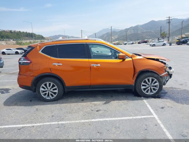 JN8AT2MT6HW389252 Nissan ROGUE SV