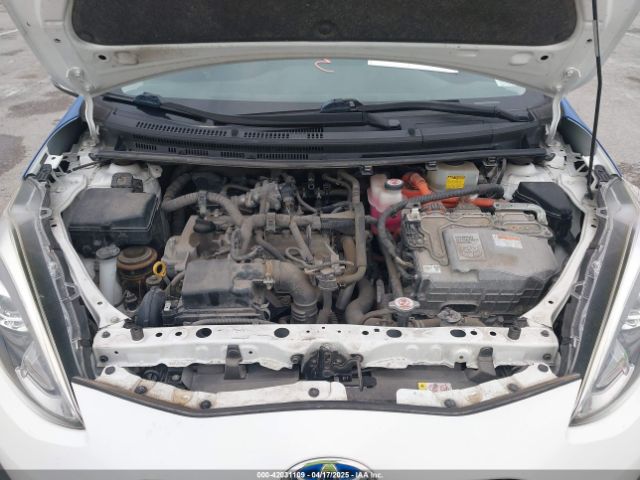 JTDKDTB35J1599639 Toyota Prius C Two