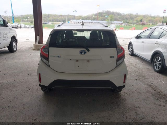 JTDKDTB35J1599639 Toyota Prius C Two