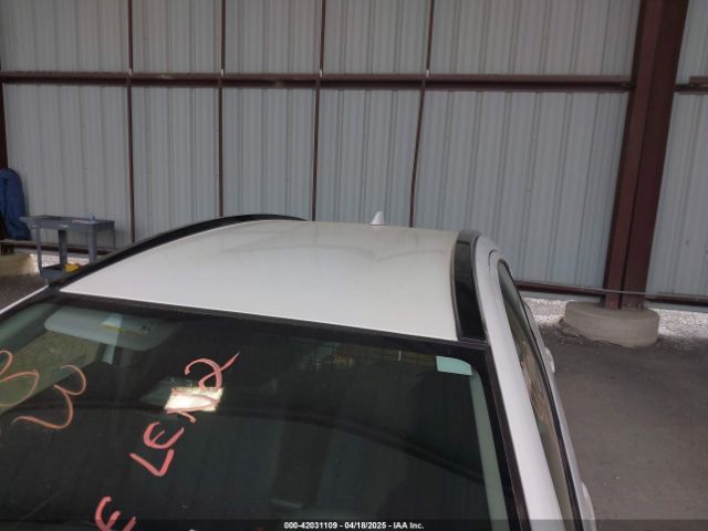 JTDKDTB35J1599639 Toyota Prius C Two