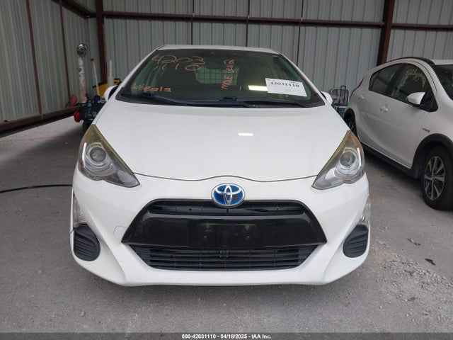 JTDKDTB37G1125636 Toyota Prius C Two