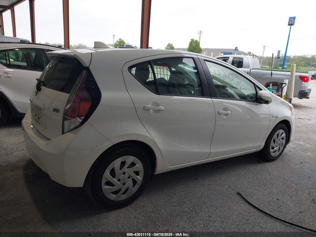 JTDKDTB37G1125636 Toyota Prius C Two