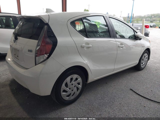 JTDKDTB37G1125636 Toyota Prius C Two