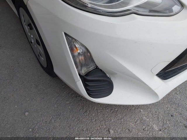 JTDKDTB37G1125636 Toyota Prius C Two