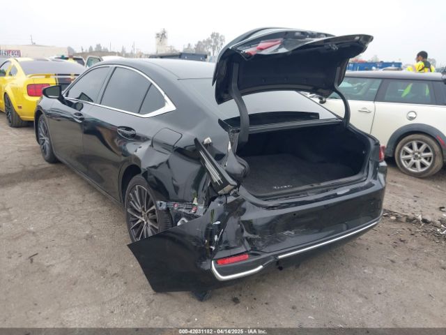 58ADA1C16PU029969 Lexus ES 300H
