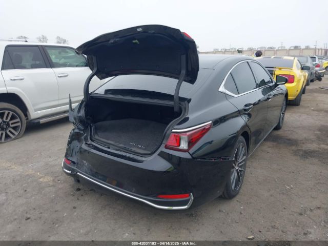 58ADA1C16PU029969 Lexus ES 300H