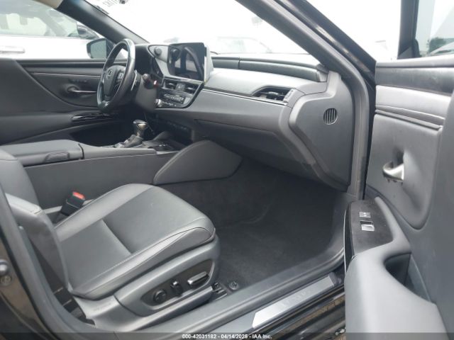 58ADA1C16PU029969 Lexus ES 300H