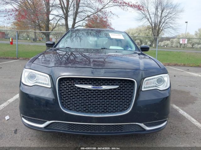 2C3CCAAG2KH580294 Chrysler 300 Touring L