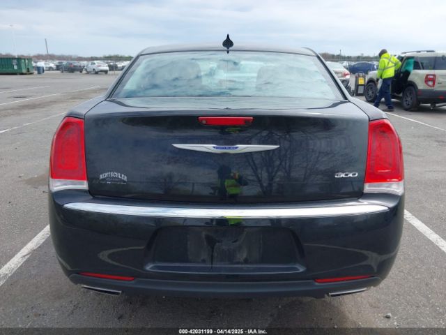 2C3CCAAG2KH580294 Chrysler 300 Touring L