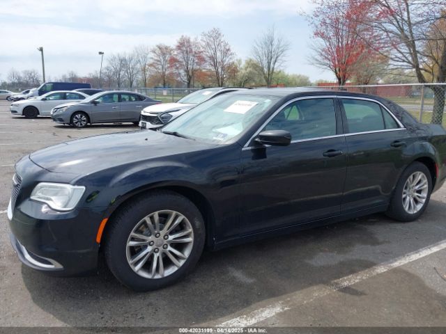 2C3CCAAG2KH580294 Chrysler 300 Touring L