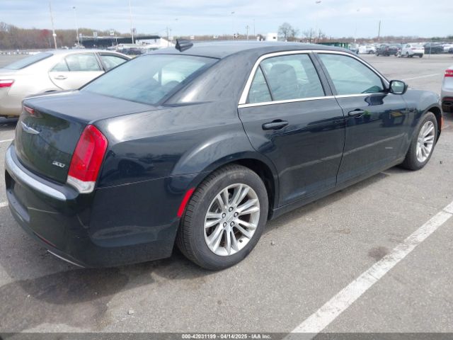 2019 CHRYSLER 300 2C3CCAAG2KH580294 Photo 3