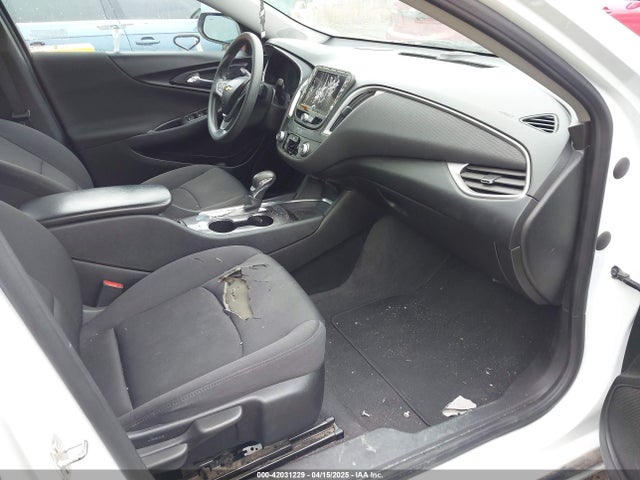 1G1ZC5ST7MF087264 Chevrolet Malibu Fwd 1fl