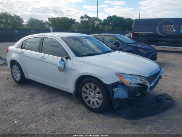 2014 CHRYSLER 200 1C3CCBAB8EN125102