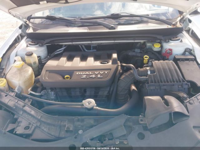 2014 CHRYSLER 200 1C3CCBAB8EN125102 Photo 9