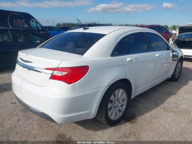 2014 CHRYSLER 200 1C3CCBAB8EN125102 Photo 3