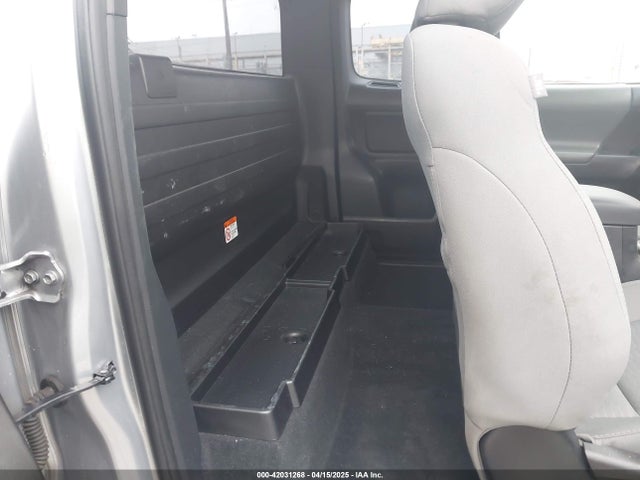 5TFRX5GN6HX100141 Toyota Tacoma Sr