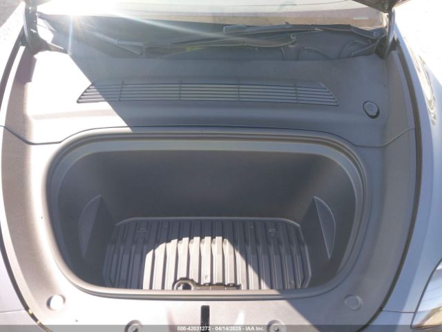 7SAYGDED5PF967493 Tesla Model Y Rwd