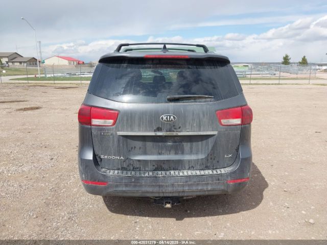 KNDMB5C17H6253936 KIA SEDONA LX