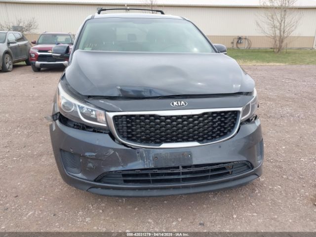 KNDMB5C17H6253936 KIA SEDONA LX