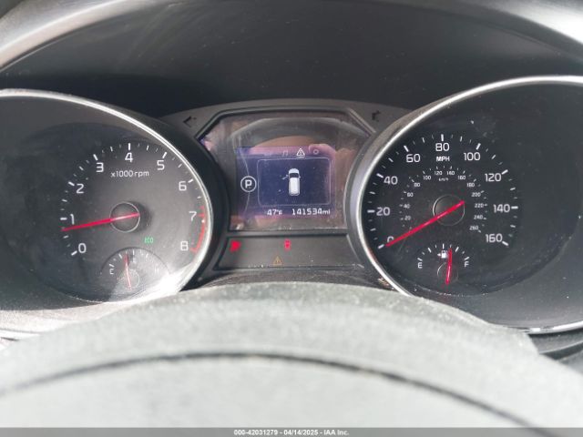 KNDMB5C17H6253936 KIA SEDONA LX