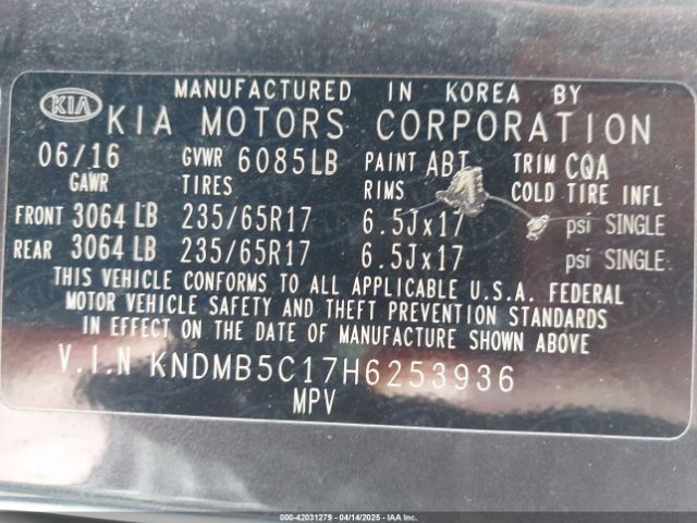 KNDMB5C17H6253936 KIA SEDONA LX