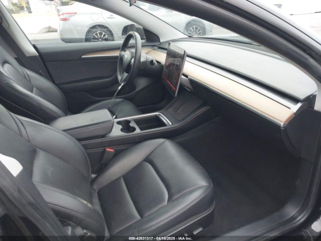 5YJ3E1EAXMF997084 Tesla Model 3 Standard Range Plus Rear-wheel Drive