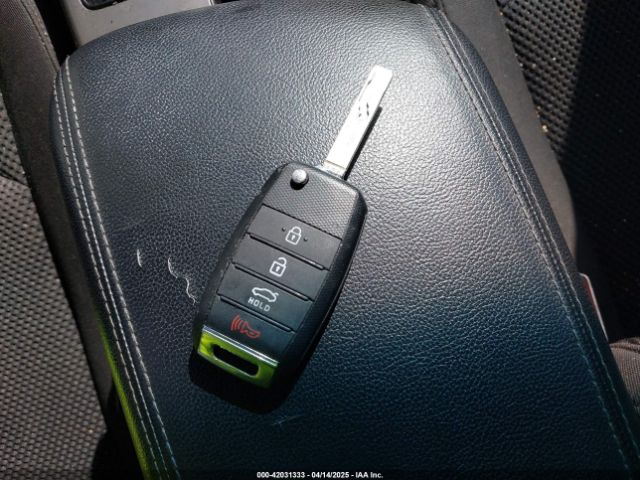 5XXGT4L3XLG451698 KIA Optima Lx