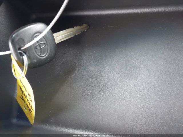 5TDKK3DC8FS655960 Toyota Sienna Le 8 Passenger