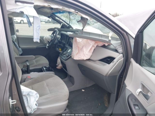 5TDKK3DC8FS655960 Toyota Sienna Le 8 Passenger