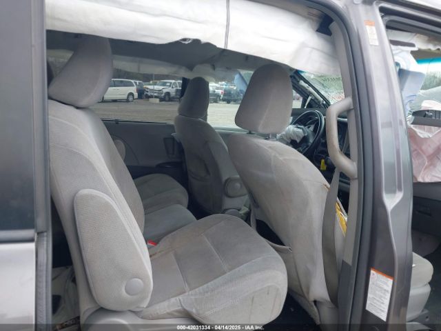5TDKK3DC8FS655960 Toyota Sienna Le 8 Passenger