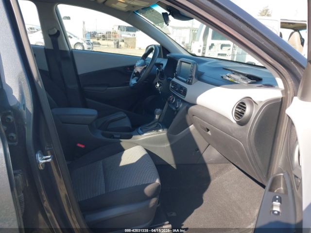 KM8K1CAA8KU288114 Hyundai Kona Se