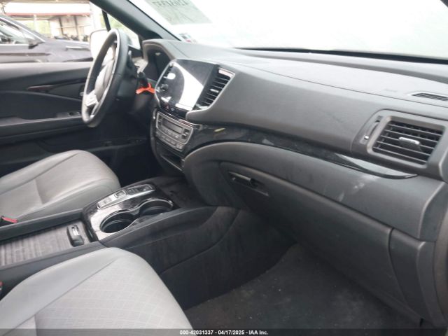 5FNYF7H97MB002123 Honda Passport 2wd Touring