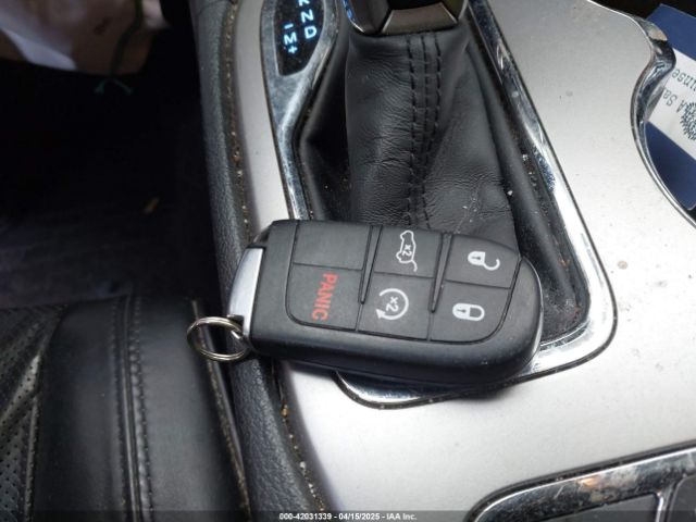 1C4RJFCG7JC341816 Jeep Grand Cherokee Overland 4x4