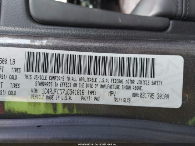 1C4RJFCG7JC341816 Jeep Grand Cherokee Overland 4x4