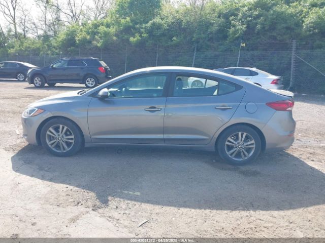 5NPD84LF3JH276162 Hyundai ELANTRA SEL