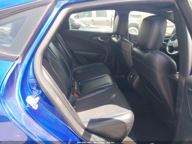 1C3CCCBG0FN635140 Chrysler 200