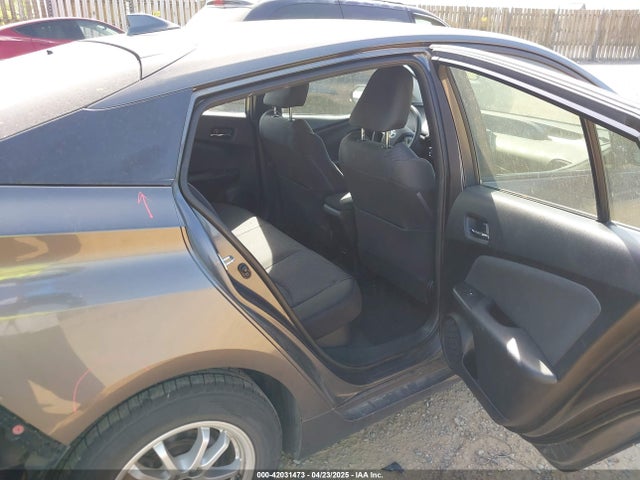 JTDKBRFU6G3510041 Toyota Prius Two