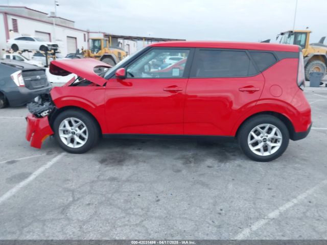 KNDJ23AU7P7212090 KIA SOUL LX