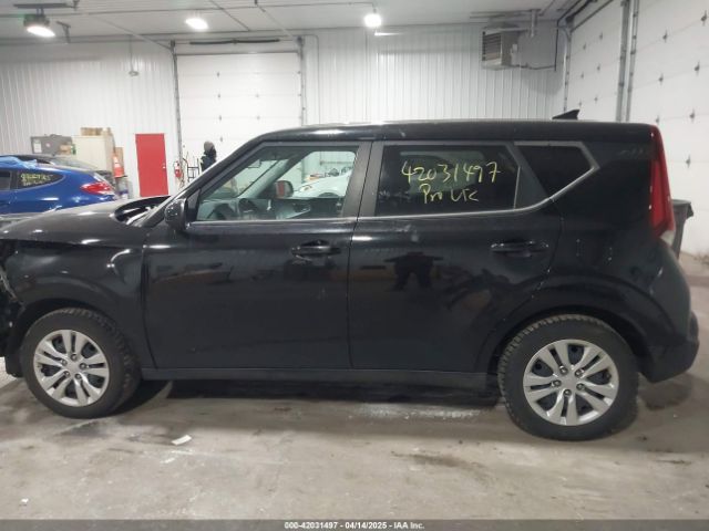 KNDJ23AU7L7724863 KIA SOUL LX